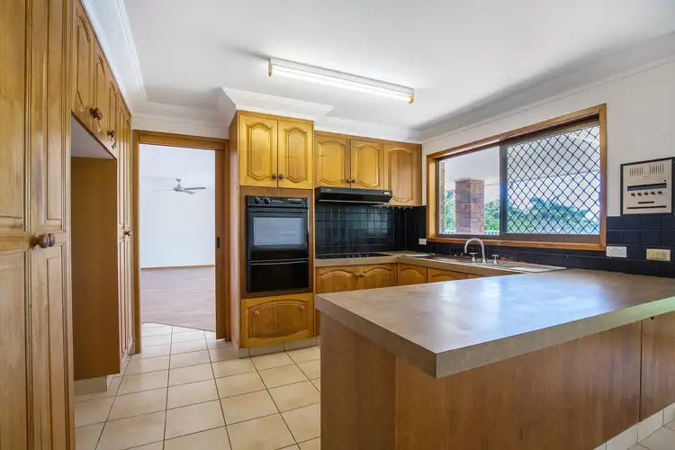 Sixth view of Homely house listing, 10 Edinburgh Road, Benowa Waters QLD 4217