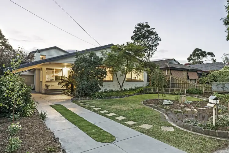 19 Dundas Avenue, Sunbury VIC 3429
