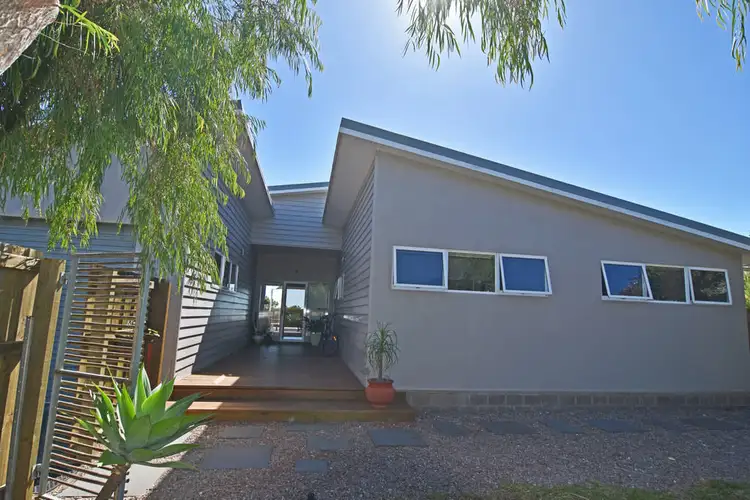 11 Springfield Street, West Beach WA 6450