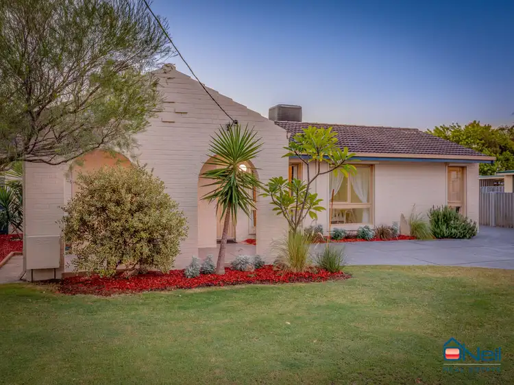 4 O'Sullivan Drive, Camillo WA 6111