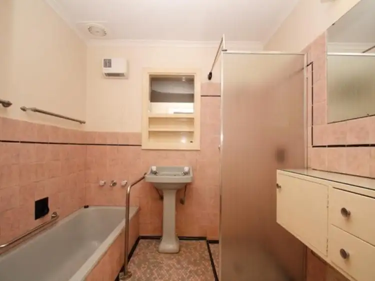 Second view of Homely house listing, 2 Second Street, Loxton SA 5333