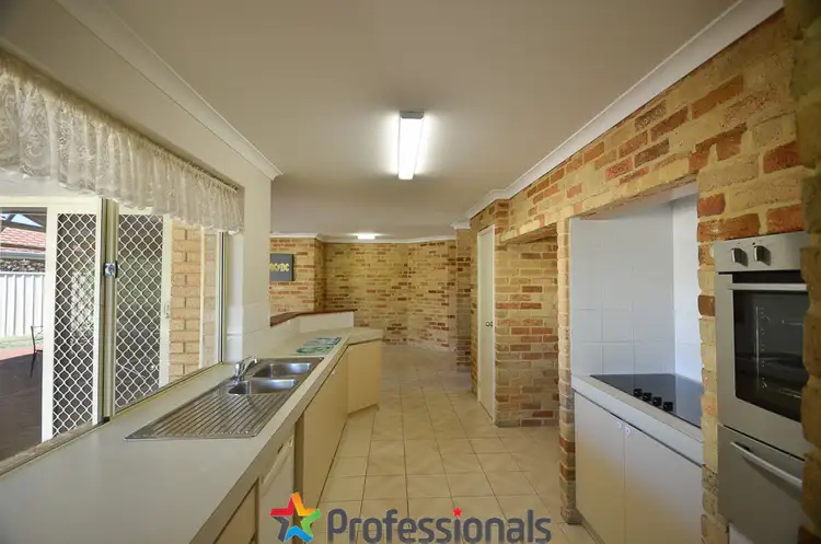 Seventh view of Homely house listing, 5 Maitland Close, Halls Head WA 6210