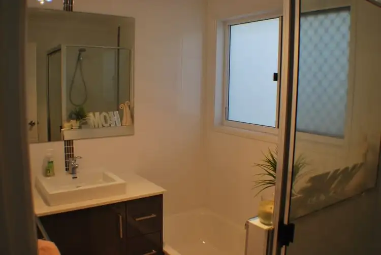 Sixth view of Homely townhouse listing, 2/13 MAHOGANY WAY, Lammermoor QLD 4703