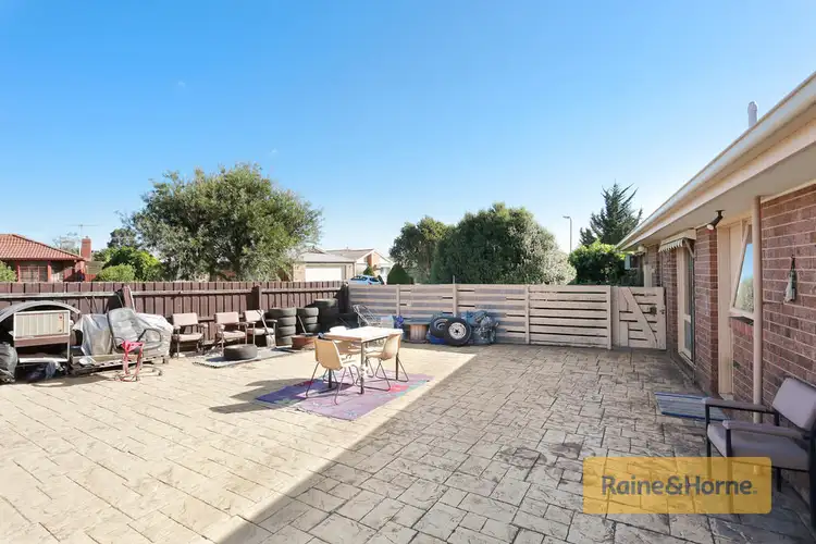 Sixth view of Homely house listing, 4 Pinnacle Crescent, Brookfield VIC 3338