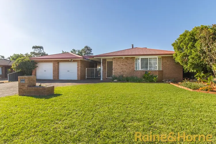 6 Hopkins Parade, Dubbo NSW 2830
