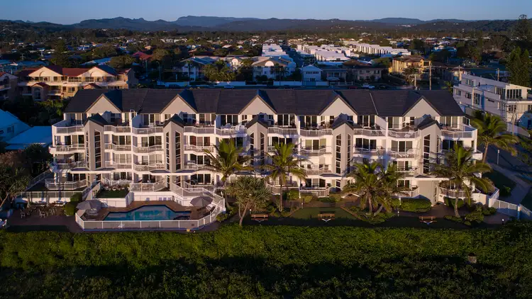 5/2 Seventeenth Ave, Palm Beach QLD 4221