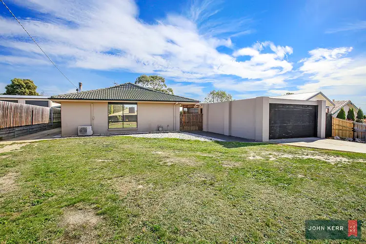 7 Libra Crescent, Moe VIC 3825