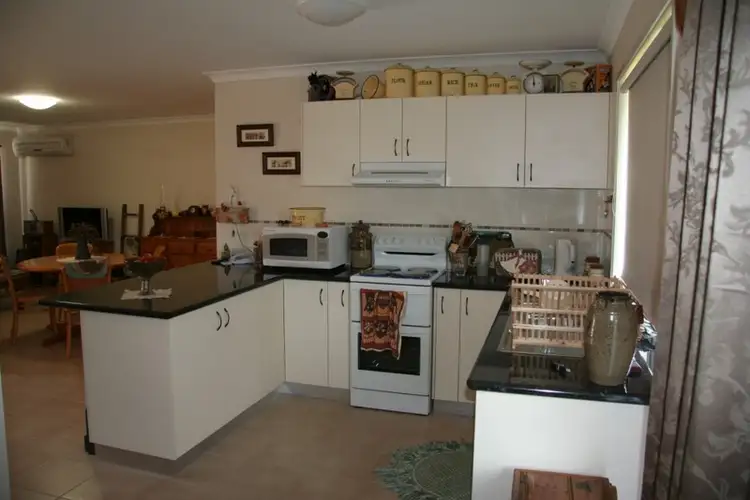 Seventh view of Homely block of units listing, 90 Windsor Circle, Kingaroy QLD 4610