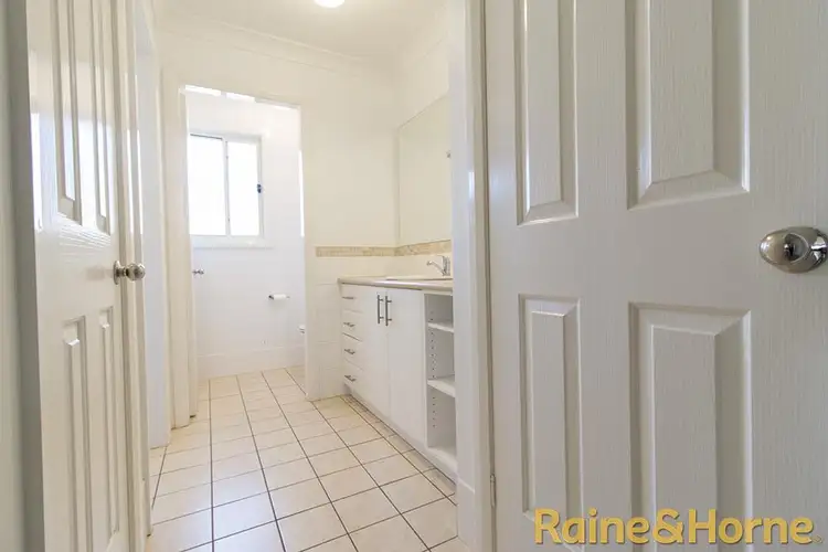 Fifth view of Homely semi-detached listing, 1&2/98 Myall Street, Dubbo NSW 2830