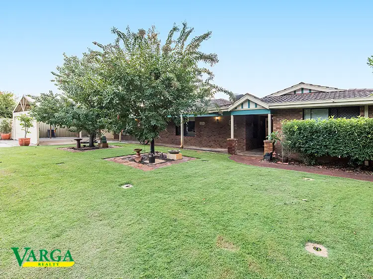 18 Gransmoor Way, Willetton WA 6155