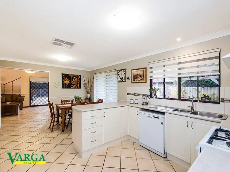 Sixth view of Homely house listing, 18 Gransmoor Way, Willetton WA 6155
