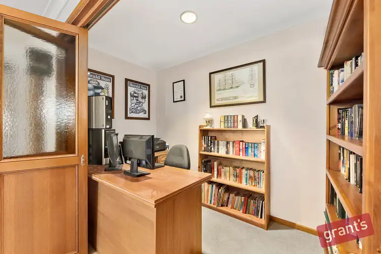 Seventh view of Homely house listing, 1 Pamela Court, Narre Warren VIC 3805