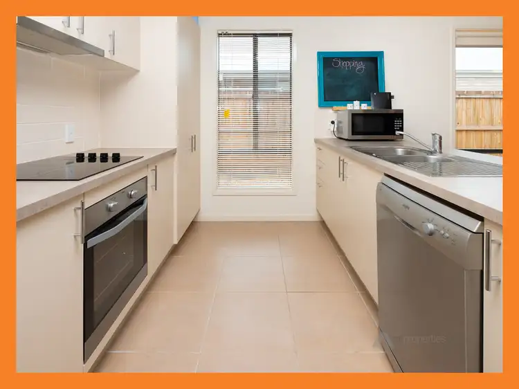 Second view of Homely house listing, 39 Munthari Drive, Berrinba QLD 4117