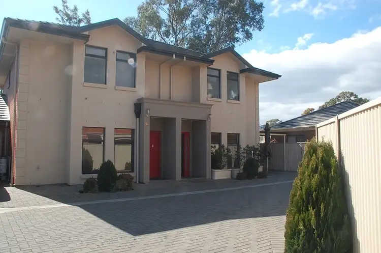 9A Trott Grove