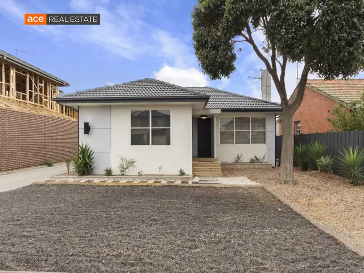 1/4 Ulm Street, Laverton VIC 3028