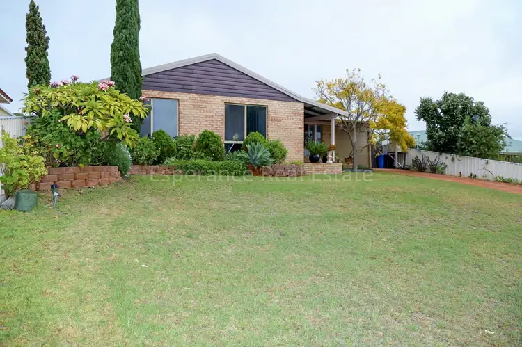 27 Magnolia Crescent, Castletown WA 6450