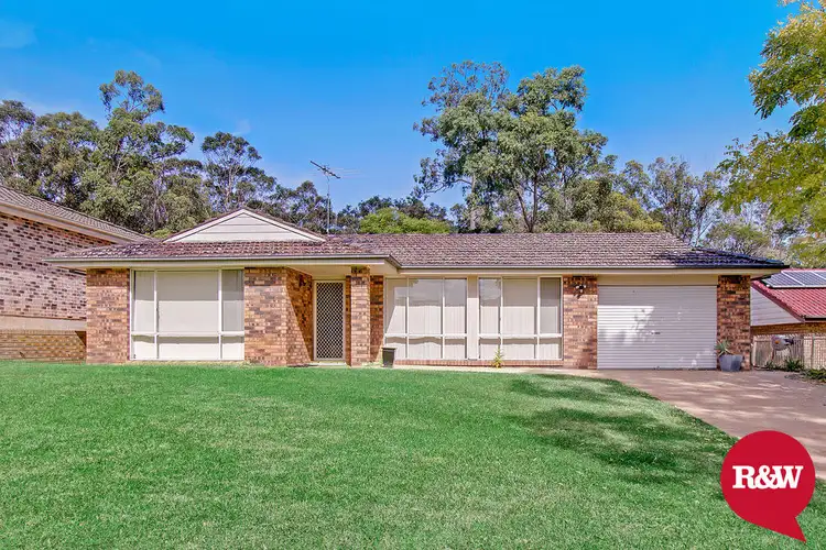 48 Parma Crescent, St Helens Park NSW 2560