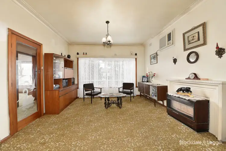 Second view of Homely house listing, 33 Mount View Road, Thomastown VIC 3074