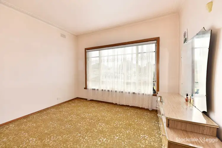 Fifth view of Homely house listing, 33 Mount View Road, Thomastown VIC 3074