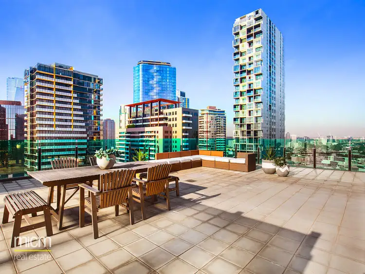 216/99 Whiteman Street, Southbank VIC 3006