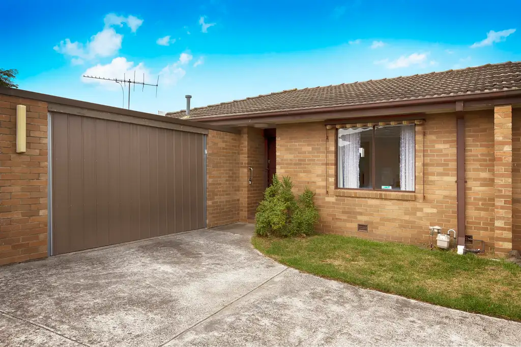 Main view of Homely unit listing, 7/9-11 York Street, Bonbeach VIC 3196