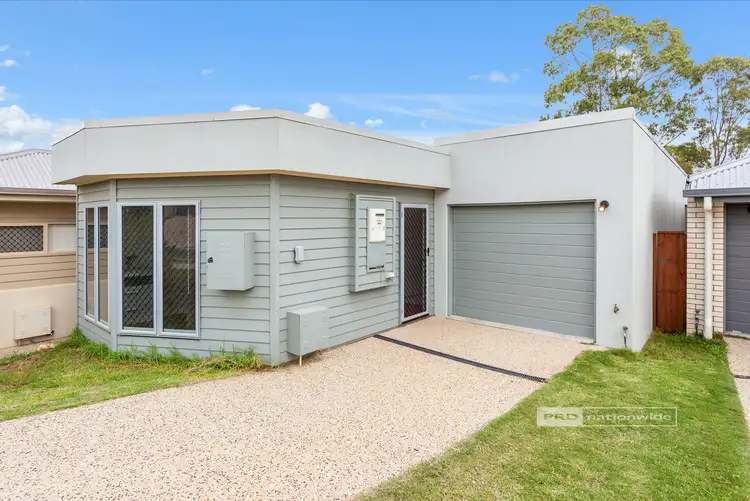 19 Carlin Street