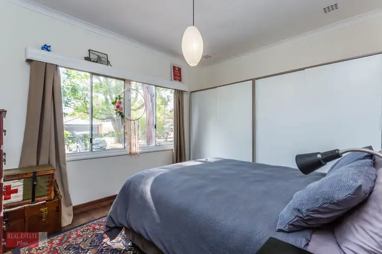 Fifth view of Homely house listing, 2 Jarril Place, Koongamia WA 6056