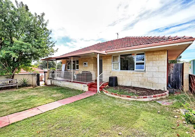 22 Paget Street, Hilton WA 6163