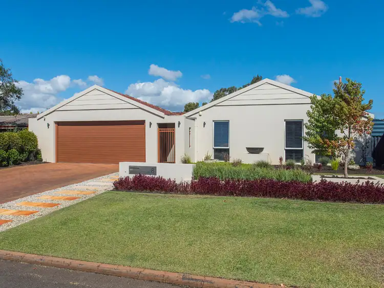 Sixth view of Homely house listing, 8 Oberthur Crescent, Bull Creek WA 6149