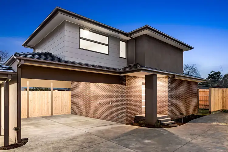 2/21 Ronald Road, Croydon VIC 3136