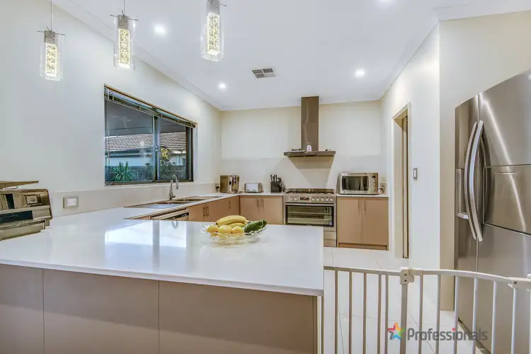 Fifth view of Homely house listing, 1 Vivante Loop, Landsdale WA 6065