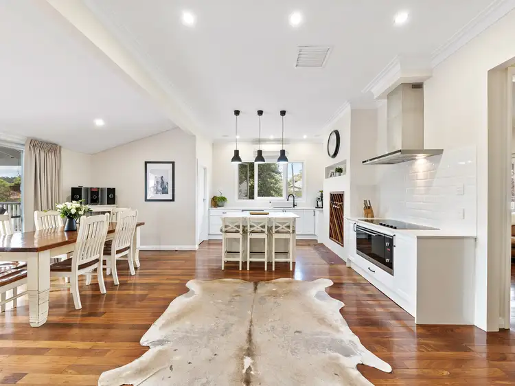 29 Hartung Street, Mundaring WA 6073
