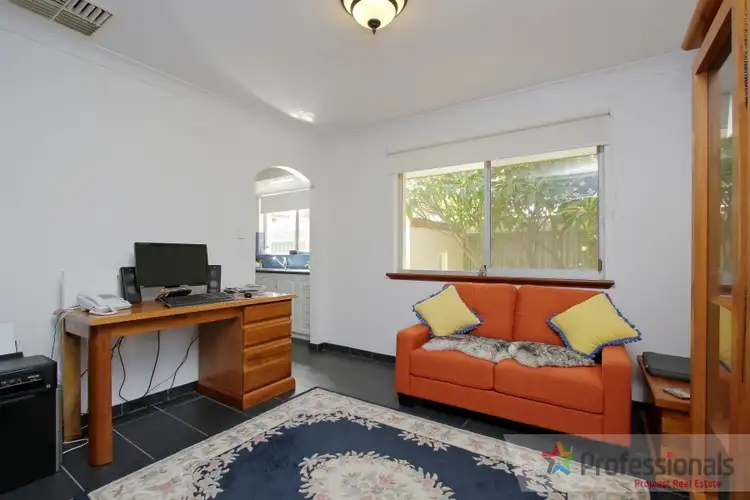 Sixth view of Homely house listing, 5 Crocus Way, Ferndale WA 6148