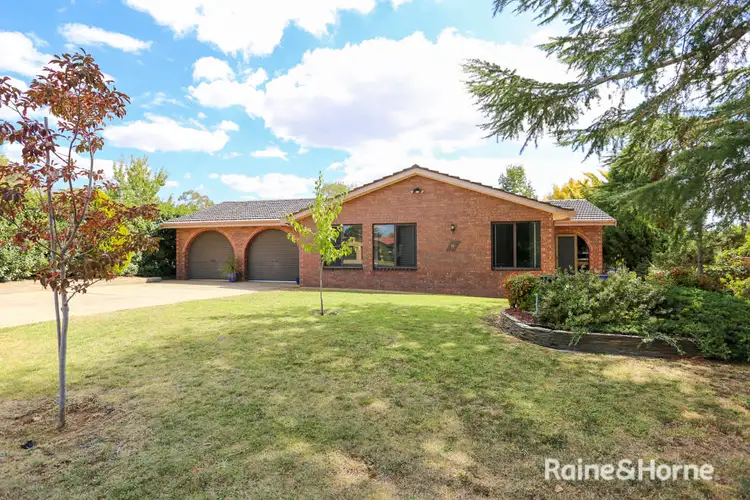 16 Northcott Drive, West Bathurst NSW 2795