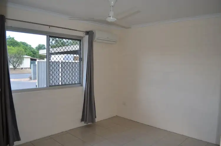 Sixth view of Homely house listing, 3/15 Baker Street, Emerald QLD 4720