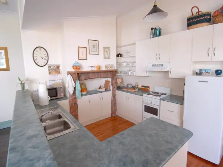 Fifth view of Homely house listing, 98 Russell Street, Deniliquin NSW 2710
