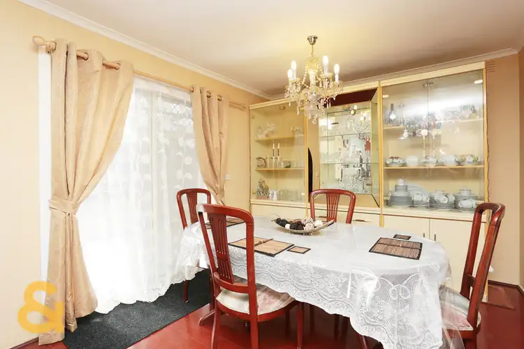 Fifth view of Homely house listing, 14 Peterlee Court, Craigieburn VIC 3064