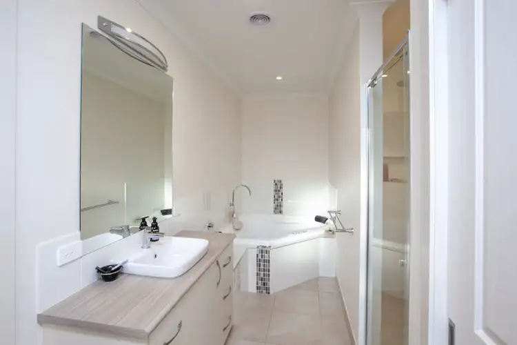 Seventh view of Homely house listing, 45 Hillandale Court, Bonegilla VIC 3691