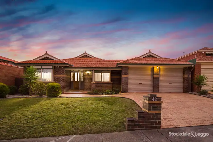 42 Saronvale Crescent, Hillside VIC 3037