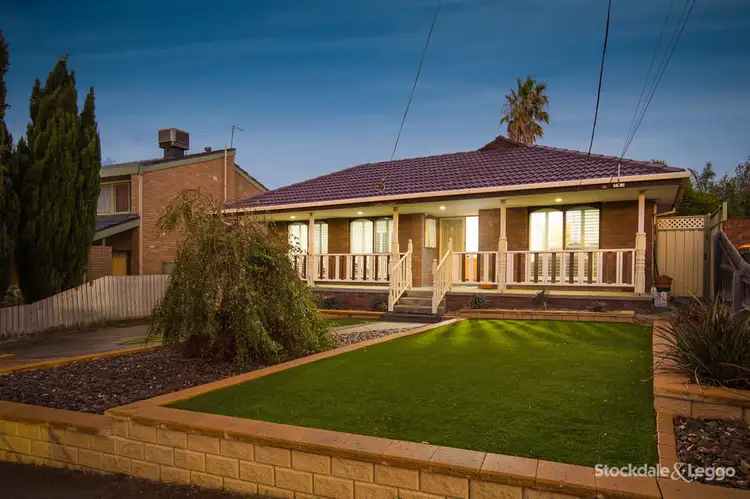 Third view of Homely house listing, 5 Thornleigh Place, Westmeadows VIC 3049