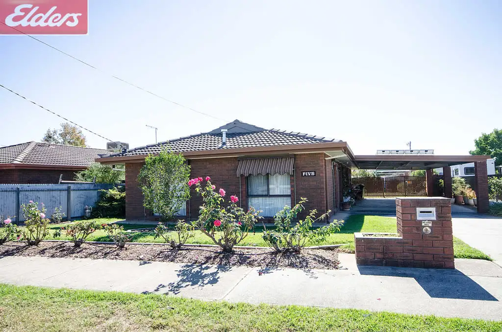 Main view of Homely house listing, 5 Garnet Circuit, Wodonga VIC 3690