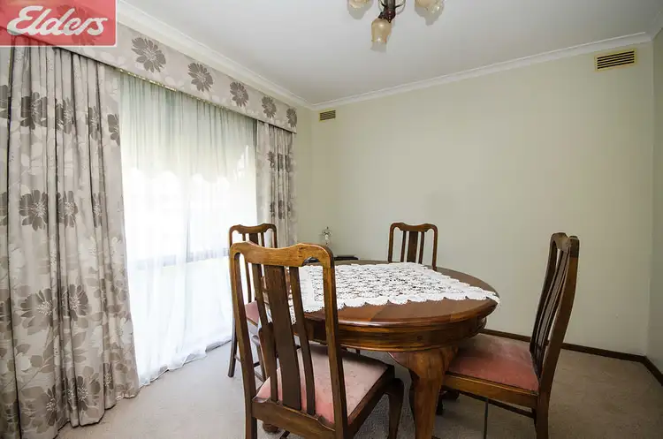 Seventh view of Homely house listing, 5 Garnet Circuit, Wodonga VIC 3690