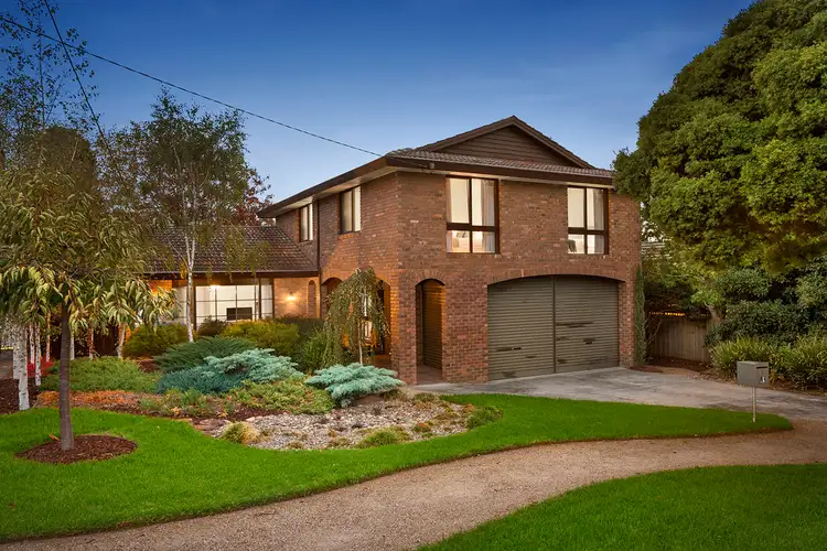 4 Tandara Ave, Doncaster VIC 3108