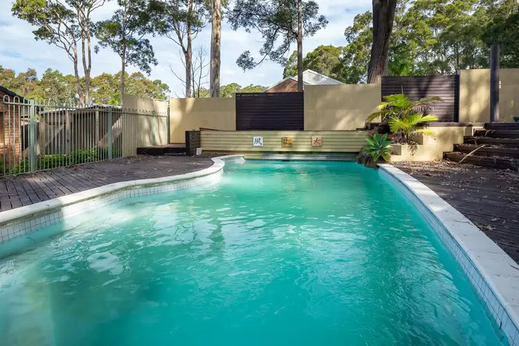 24 Thomas Mitchell Crescent, Sunshine Bay NSW 2536