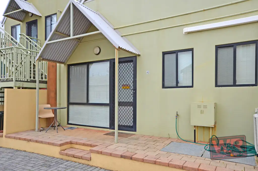 Main view of Homely studio listing, 4/76 Proudlove Parade, Albany WA 6330