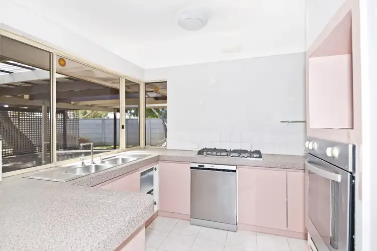 Fifth view of Homely house listing, 2 Springfield Court, Warnbro WA 6169