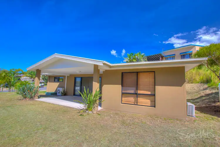 1 Bayview Close, Agnes Water QLD 4677