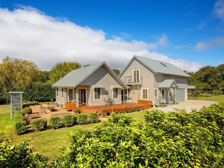2 Hazelton Dr, Moss Vale NSW 2577