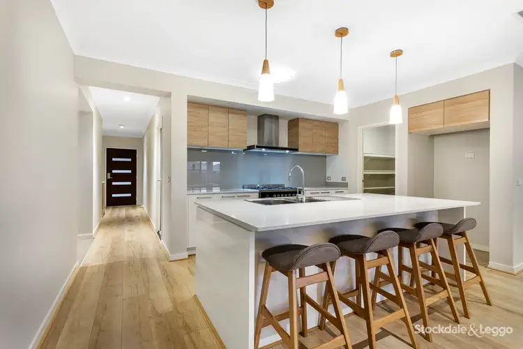 Second view of Homely house listing, 4 Mangrove Way, Craigieburn VIC 3064