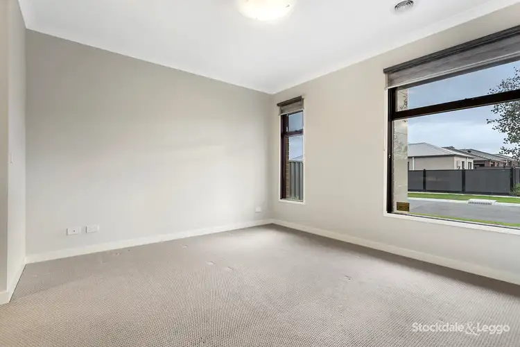 Sixth view of Homely house listing, 4 Mangrove Way, Craigieburn VIC 3064